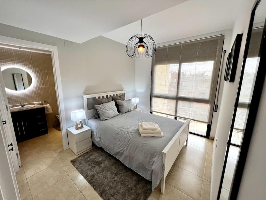 Acogedor Apartamento Entero Terrassa Extérieur photo