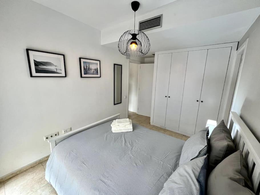Acogedor Apartamento Entero Terrassa Extérieur photo