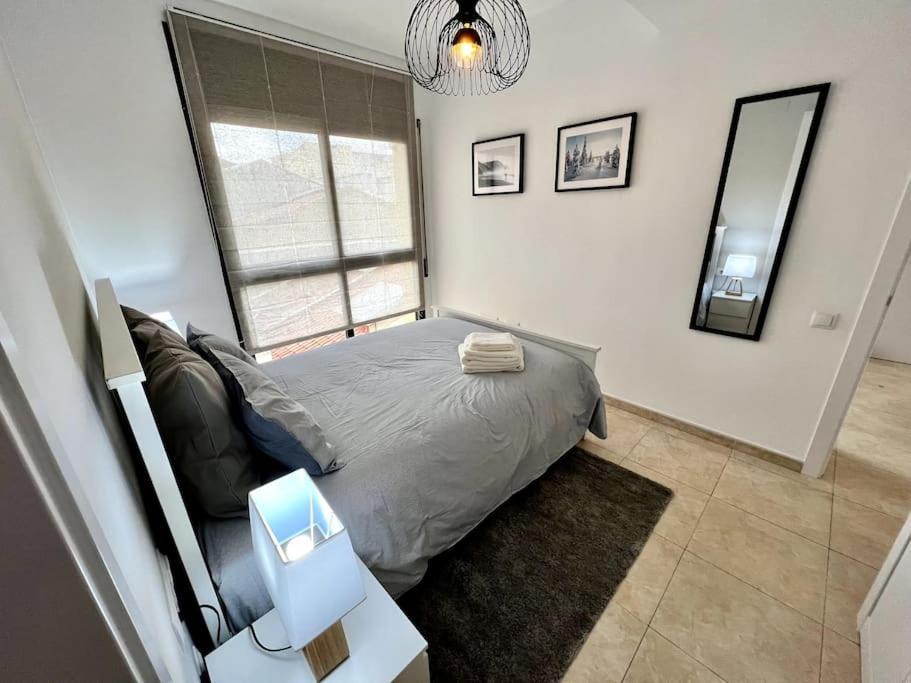Acogedor Apartamento Entero Terrassa Extérieur photo